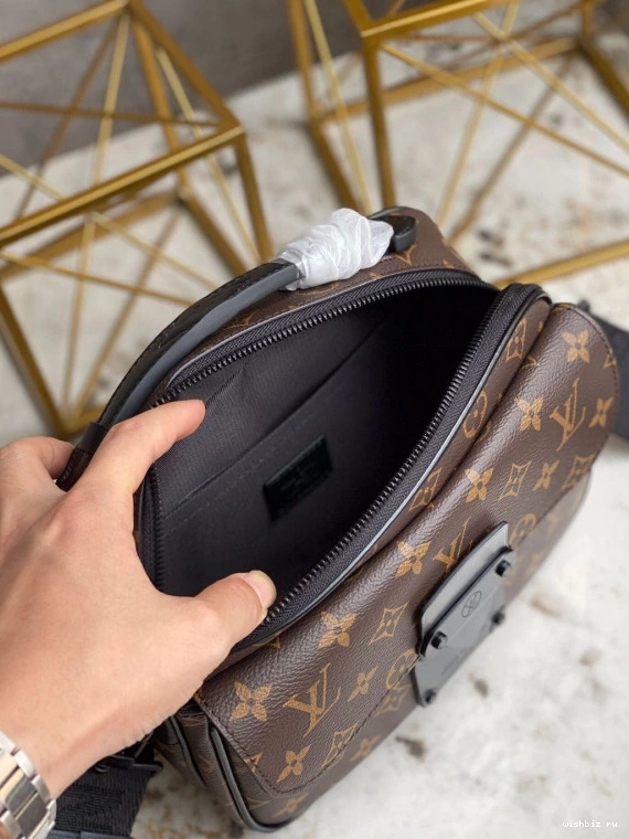 WIS LOUIS VUITTON S LOCK MESSENGER 0721